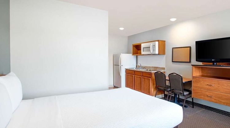 WoodSpring Suites Manassas Room