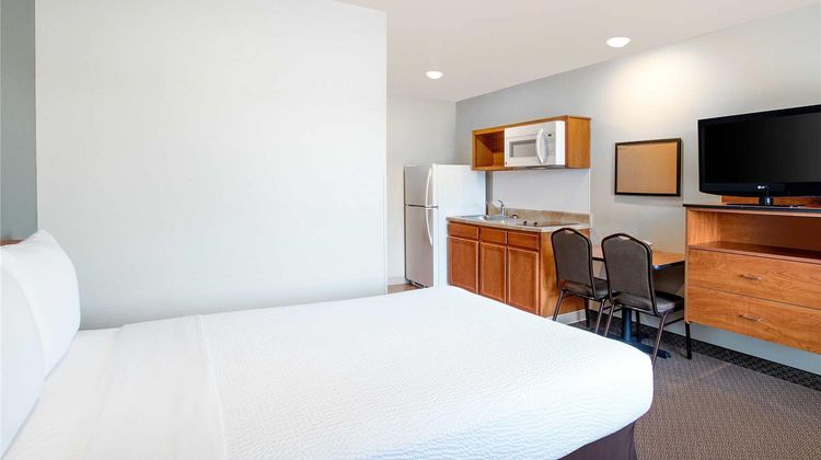 WoodSpring Suites Manassas Room