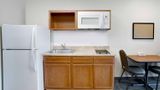 WoodSpring Suites Manassas Room