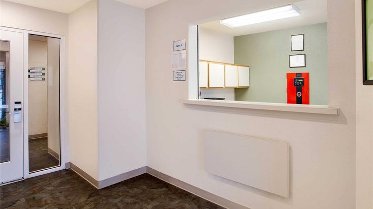WoodSpring Suites Chesapeake-Norfolk S Lobby