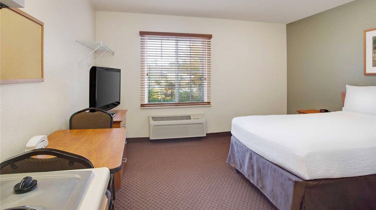 WoodSpring Suites Chesapeake-Norfolk S Room