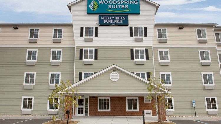 WoodSpring Suites Norfolk Greenbrier Exterior