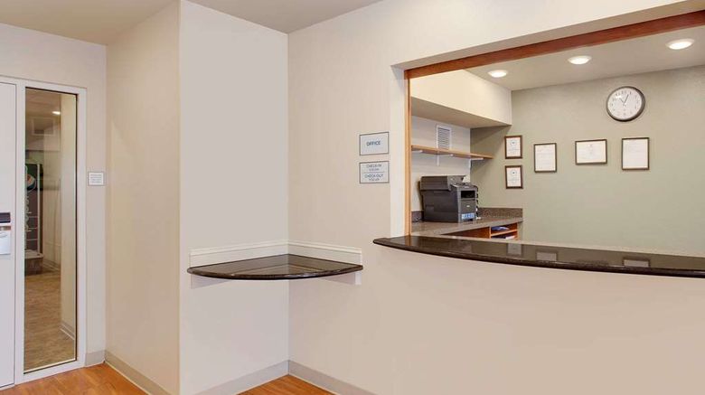 <b>WoodSpring Suites Norfolk Greenbrier Lobby</b>. Images powered by <a href="https://iceportal.shijigroup.com/" title="IcePortal" target="_blank">IcePortal</a>.