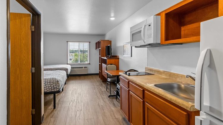 WoodSpring Suites Norfolk Greenbrier Room