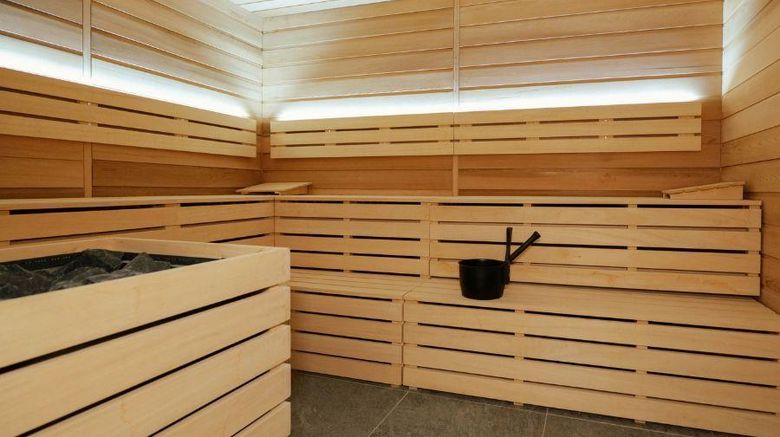 <b>Hotel Plan B - Living Chamonix Spa</b>. Images powered by <a href="https://iceportal.shijigroup.com/" title="IcePortal" target="_blank">IcePortal</a>.