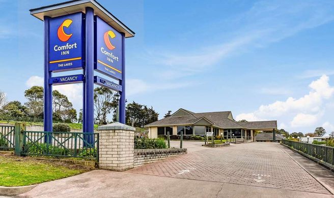 Comfort Inn The Lakes Exterior