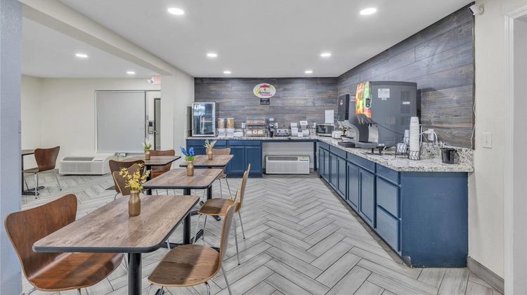 Super 8 by Wyndham Morganton Restaurant