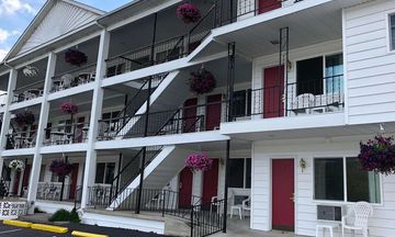 Baymont by Wyndham Lake George