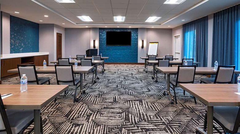 <b>Hyatt Place Austin/Lake Travis Meeting</b>. Images powered by <a href="https://iceportal.shijigroup.com/" title="IcePortal" target="_blank">IcePortal</a>.