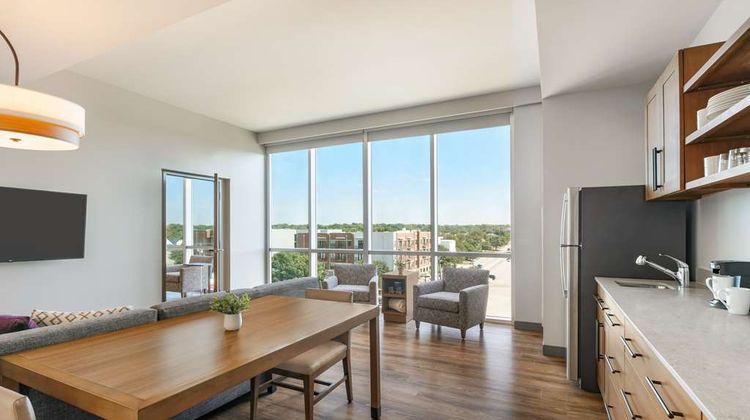 Hyatt Place Fort Worth/TCU Suite