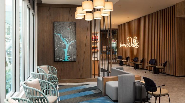 <b>Hyatt Place National Harbor Lobby</b>. Images powered by <a href="https://iceportal.shijigroup.com/" title="IcePortal" target="_blank">IcePortal</a>.