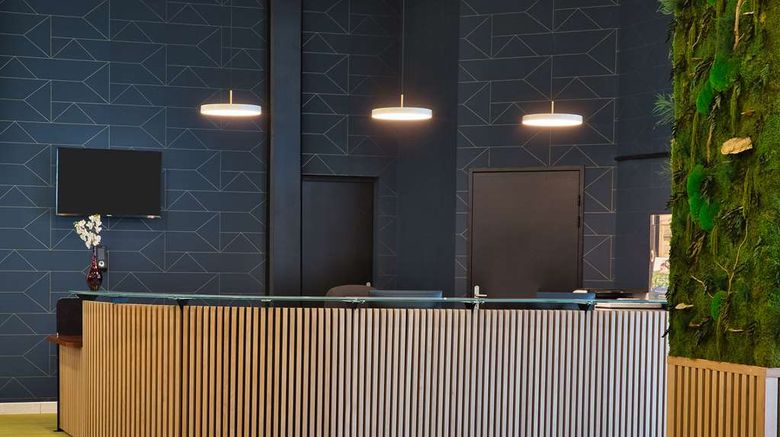 <b>Sure Hotel-Best Western Nantes Beaujoire Lobby</b>. Images powered by <a href="https://iceportal.shijigroup.com/" title="IcePortal" target="_blank">IcePortal</a>.