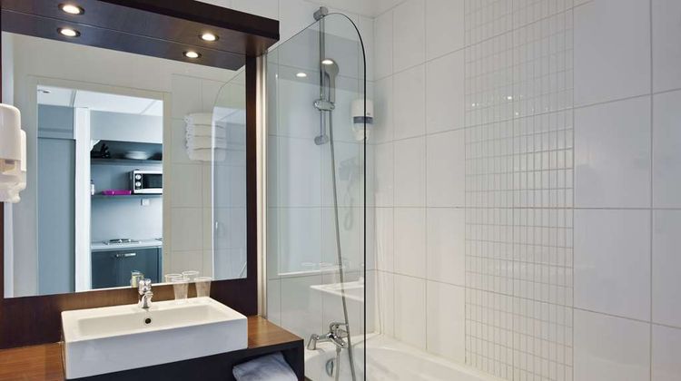 Sure Hotel-Best Western Nantes Beaujoire Room