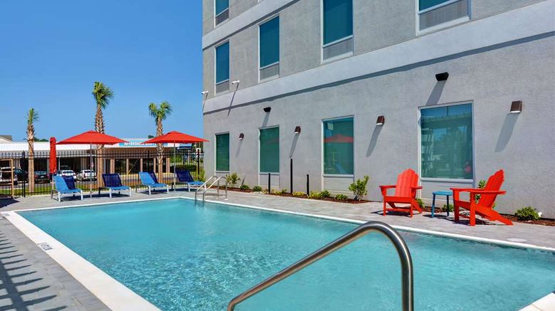 <b>Home2 Suites by Hilton Panama City Beach Pool</b>. Images powered by <a href="https://iceportal.shijigroup.com/" title="IcePortal" target="_blank">IcePortal</a>.