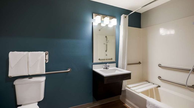 <b>WoodSpring Suites Orlando Clermont Room</b>. Images powered by <a href="https://iceportal.shijigroup.com/" title="IcePortal" target="_blank">IcePortal</a>.