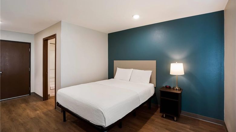 <b>WoodSpring Suites Orlando Clermont Room</b>. Images powered by <a href="https://iceportal.shijigroup.com/" title="IcePortal" target="_blank">IcePortal</a>.