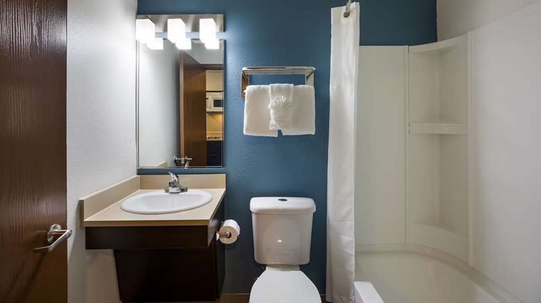 <b>WoodSpring Suites Orlando Clarcona Room</b>. Images powered by <a href="https://iceportal.shijigroup.com/" title="IcePortal" target="_blank">IcePortal</a>.