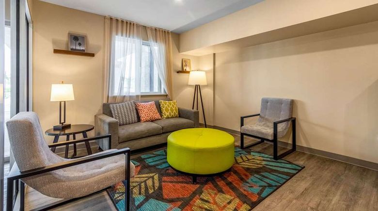 <b>WoodSpring Suites Miramar Lobby</b>. Images powered by <a href="https://iceportal.shijigroup.com/" title="IcePortal" target="_blank">IcePortal</a>.