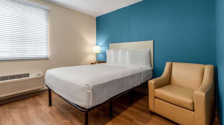 <b>WoodSpring Suites Miramar Room</b>. Images powered by <a href="https://iceportal.shijigroup.com/" title="IcePortal" target="_blank">IcePortal</a>.