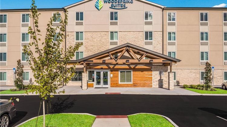 WoodSpring Suites Davenport Exterior