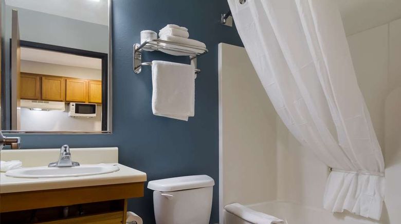 <b>WoodSpring Suites I-295 East Room</b>. Images powered by <a href="https://iceportal.shijigroup.com/" title="IcePortal" target="_blank">IcePortal</a>.