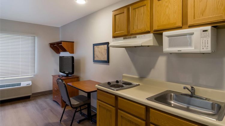 WoodSpring Suites I-295 East Room