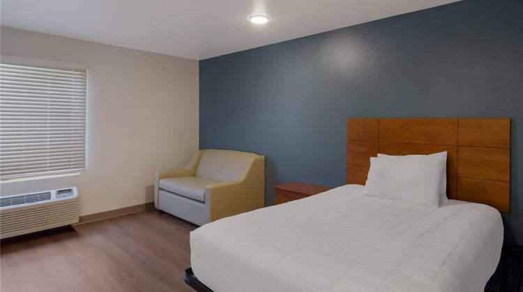 WoodSpring Suites I-295 East Room