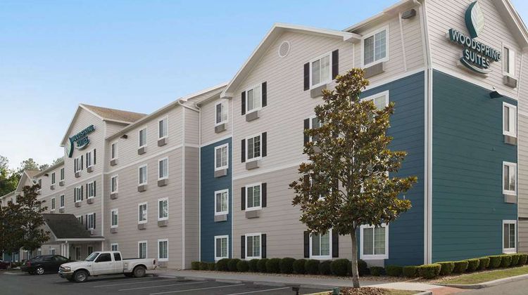 WoodSpring Suites Gainesville FL I-75 Exterior