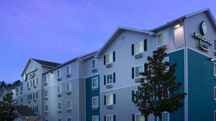 WoodSpring Suites Gainesville FL I-75 Exterior