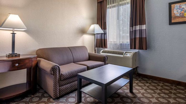 <b>Econo Lodge Inn & Suites Lafayette East Room</b>. Images powered by <a href="https://iceportal.shijigroup.com/" title="IcePortal" target="_blank">IcePortal</a>.