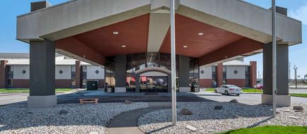 Econo Lodge Inn & Suites Lafayette East Exterior