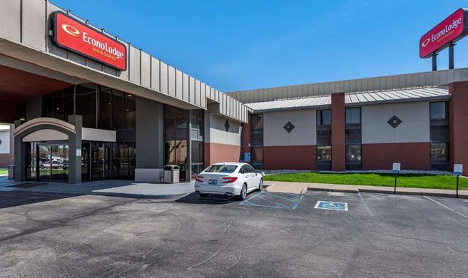 Econo Lodge Inn & Suites Lafayette East Exterior