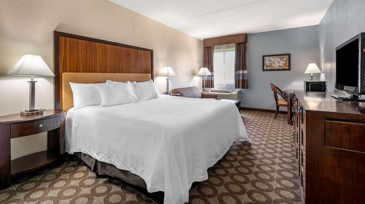 Econo Lodge Inn & Suites Lafayette East Room