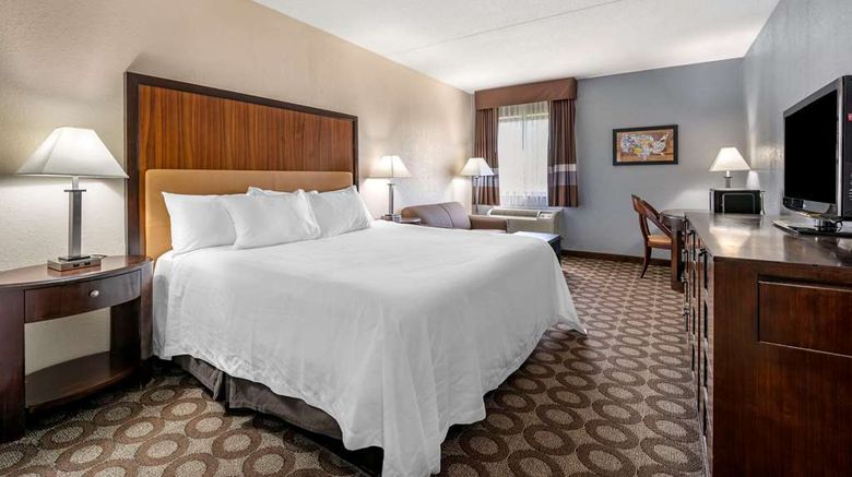 <b>Econo Lodge Inn & Suites Lafayette East Room</b>. Images powered by <a href="https://iceportal.shijigroup.com/" title="IcePortal" target="_blank">IcePortal</a>.