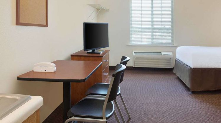 WoodSpring Suites Tyler Room