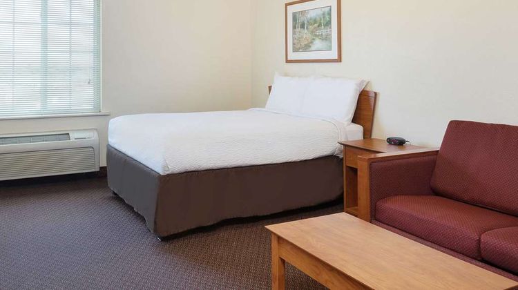 WoodSpring Suites Tyler Room