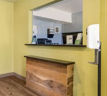 WoodSpring Suites Abilene Lobby