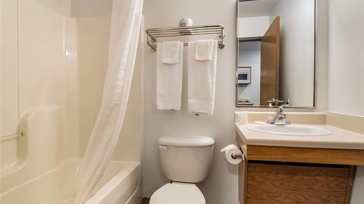 WoodSpring Suites Abilene Room