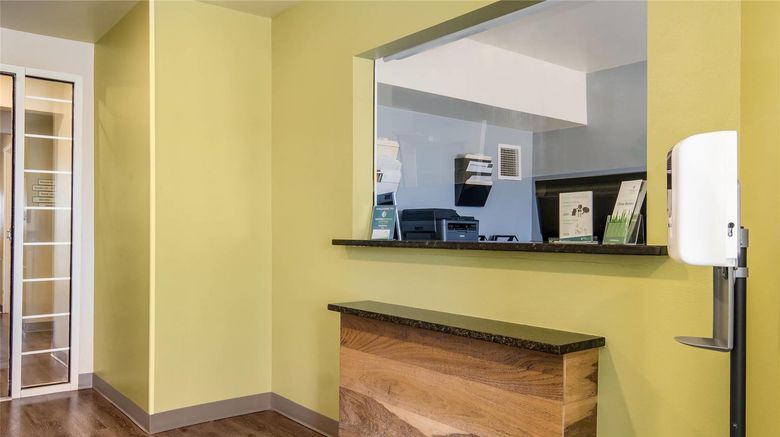 <b>WoodSpring Suites Abilene Lobby</b>. Images powered by <a href="https://iceportal.shijigroup.com/" title="IcePortal" target="_blank">IcePortal</a>.
