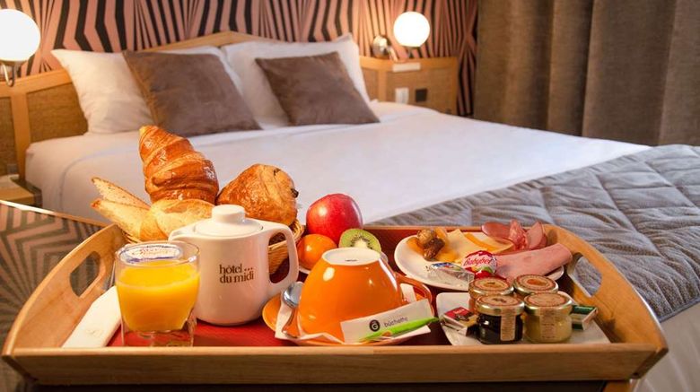 <b>Midi Hotel Room</b>. Images powered by <a href="https://iceportal.shijigroup.com/" title="IcePortal" target="_blank">IcePortal</a>.