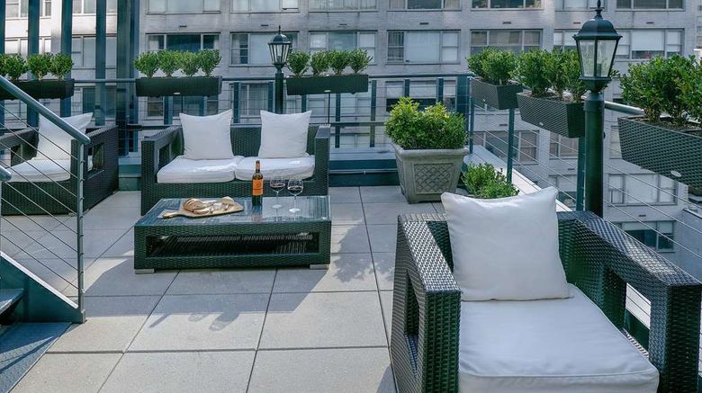 <b>Blue Angel Hotel-Ascend Hotel Collection Pool</b>. Images powered by <a href="https://iceportal.shijigroup.com/" title="IcePortal" target="_blank">IcePortal</a>.