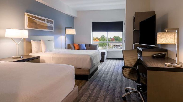 <b>Hyatt House Louisville East Room</b>. Images powered by <a href="https://iceportal.shijigroup.com/" title="IcePortal" target="_blank">IcePortal</a>.