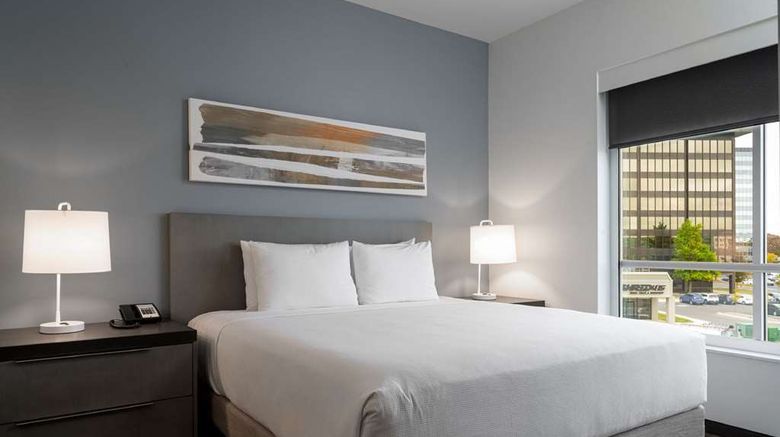 <b>Hyatt House Louisville East Room</b>. Images powered by <a href="https://iceportal.shijigroup.com/" title="IcePortal" target="_blank">IcePortal</a>.