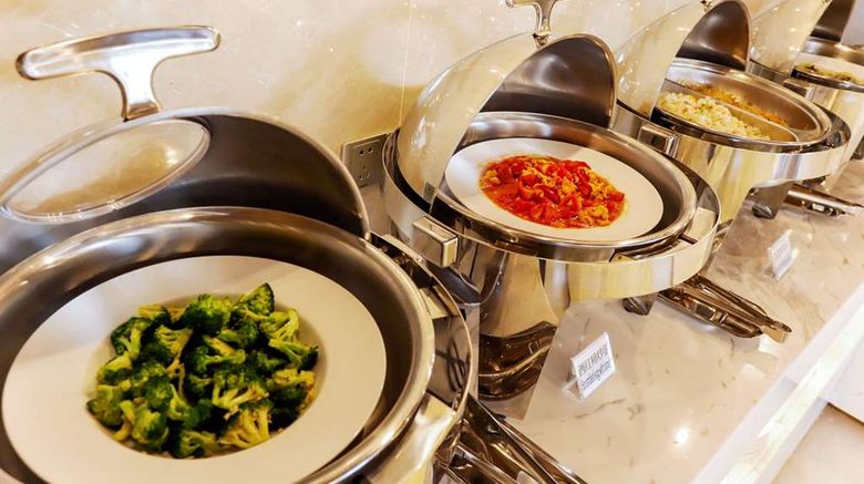 <b>Quality Hotel Zhangye Restaurant</b>. Images powered by <a href="https://iceportal.shijigroup.com/" title="IcePortal" target="_blank">IcePortal</a>.