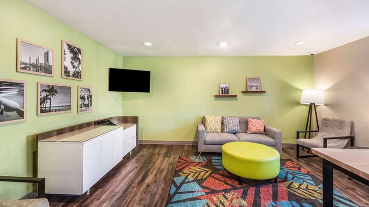 WoodSpring Suites Bradenton Lobby