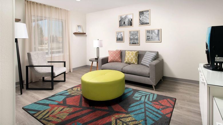 <b>WoodSpring Suites Orlando Intl Drive Lobby</b>. Images powered by <a href="https://iceportal.shijigroup.com/" title="IcePortal" target="_blank">IcePortal</a>.