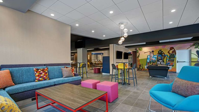 <b>Home2 by Hilton Milwaukee Downtown Lobby</b>. Images powered by <a href="https://iceportal.shijigroup.com/" title="IcePortal" target="_blank">IcePortal</a>.
