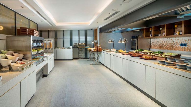 <b>Hilton Garden Inn Guizhou Maotai Town Restaurant</b>. Images powered by <a href="https://iceportal.shijigroup.com/" title="IcePortal" target="_blank">IcePortal</a>.