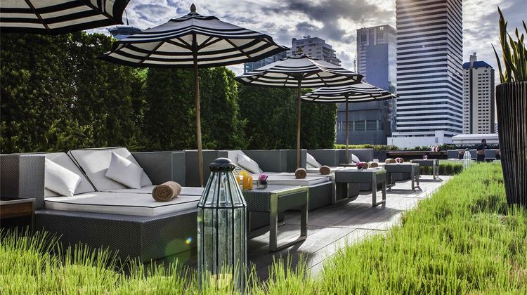 Moevenpick Hotel Sukhumvit 15 Bangkok Exterior