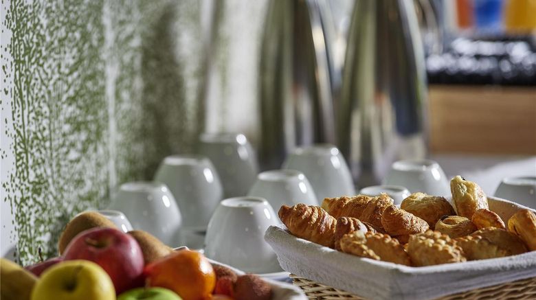 <b>Mercure Basel Mulhouse Aeroport Restaurant</b>. Images powered by <a href="https://iceportal.shijigroup.com/" title="IcePortal" target="_blank">IcePortal</a>.